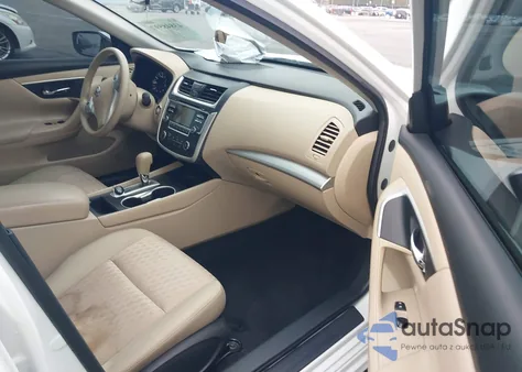 2017 Nissan Altima 2.5 S z USA, uszkodzony, nr VIN 1N4AL3AP3HN318966